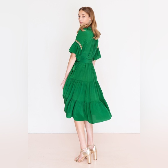 Rungolee Dresses & Skirts - Elegant Green Tiered Dress